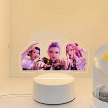 Lade das Bild in den Galerie-Viewer, KPop Demon Hunters Nachtlicht HunterX Deko Lampe, Zoey Rumi Mira Saja Boys Motive