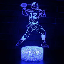 Lade das Bild in den Galerie-Viewer, Lampe mit Football Quarterback Motiv, magischen Farbwechsel und 3D Effekt kaufen