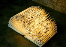 Lade das Bild in den Galerie-Viewer, Spider Man Comic Heft Nachtlicht, Lampe. kaufen