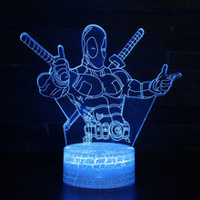 Lade das Bild in den Galerie-Viewer, Deadpool Lampe, Nachttischlampe, 3D Effekt und Farbwechsel kaufen