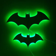 Lade das Bild in den Galerie-Viewer, Batman Wandlampe LED Licht kaufen