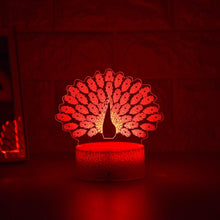 Lade das Bild in den Galerie-Viewer, Wundervolles Nachtlicht mit Pfau Motiv - Leuchtet in vielen Farben kaufen