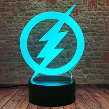Lade das Bild in den Galerie-Viewer, Der Flash Nachtlicht mit Flash Logo und Farbwechsel Effekt kaufen