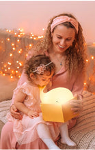 Lade das Bild in den Galerie-Viewer, Süßer Wal als Nachtlampe für Kinder - Mit Farbwechsel kaufen