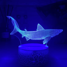 Lade das Bild in den Galerie-Viewer, Nachtlicht mit 3D Illusion und Hai Motiv kaufen