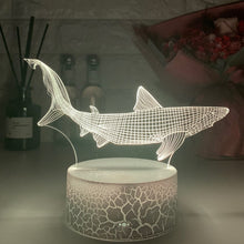 Lade das Bild in den Galerie-Viewer, Nachtlicht mit 3D Illusion und Hai Motiv kaufen