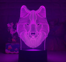 Lade das Bild in den Galerie-Viewer, Deko Lampe Nachtlicht mit Wolf Motiv - Leuchtet in verschiedenen Farben kaufen