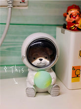 Lade das Bild in den Galerie-Viewer, LED-Astronaut Nachtlampe Nacht Licht kaufen