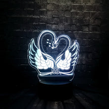 Lade das Bild in den Galerie-Viewer, Romantische Lampe mit Schwan Motiv, magischen 3D Effekt und Farbwechsel kaufen