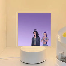 Lade das Bild in den Galerie-Viewer, KPop Demon Hunters Nachtlicht HunterX Deko Lampe, Zoey Rumi Mira Saja Boys Motive
