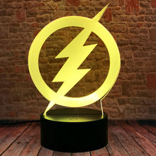 Lade das Bild in den Galerie-Viewer, Der Flash Nachtlicht mit Flash Logo und Farbwechsel Effekt kaufen
