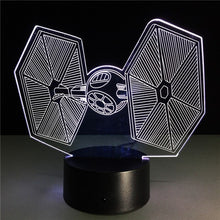 Lade das Bild in den Galerie-Viewer, Star Wars TIE Fighter Farbwechsel Lampe 3D Effekt kaufen
